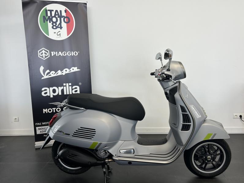 VESPA GTS 300 SUPER TECH