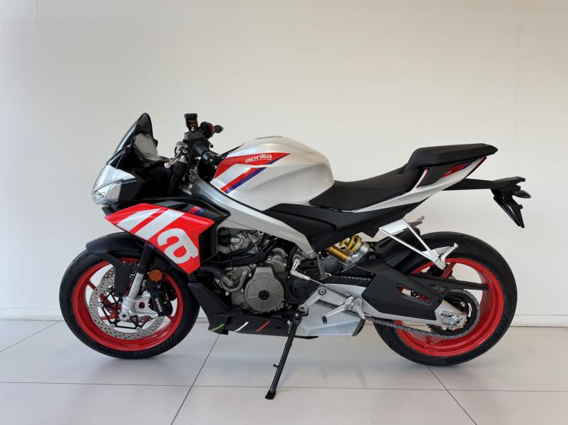 APRILIA TUONO 660 FACTORY